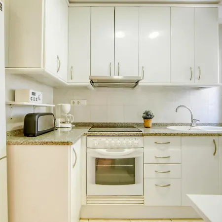 Apartment Beautiful With View Roses